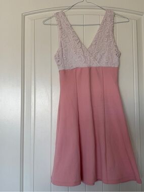 🌸 Blush Lace Dream Dress – Feminine, Flowy & Effortlessly Chic Small 🌸